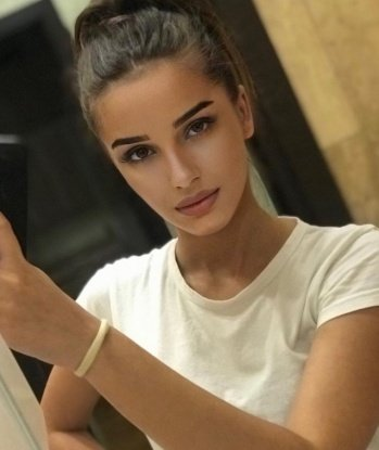 Возможно, я могу исполнить все твои мечты и фантазии!
💋 Я готова предложить тебе незабываемые эмоции и удовольствие на самом высоком уровне. Мои услуги могут включать классический секс, оральный секс, ролевые игры, стриптиз и многое другое.
💞 Не бойся рассказать мне свои секретные желания, ведь я всегда открыта для экспериментов и новых приключений! Моя естественная сексуальность и изящная внешность не оставят тебя равнодушным.
🌟 У меня также есть отличные отзывы от довольных клиентов, которые гарантируют мою надежность и профессионализм. Ты можешь увидеть мои фотографии, чтобы понять мою красоту и соблазнительность.
💃 Если ты ищешь невероятные впечатления и незабываемое время, то смело свяжись со мной. В моей компании ты точно не пожалеешь об этом! Жду тебя в Москве, чтобы ты мог познать мои магические ласки и ощутить настоящий кайф. Екатерина
